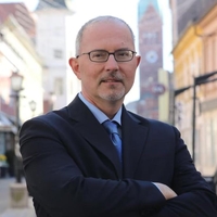 Kako danes razumeti Jezusa? Prof. dr. Lenart Škof: "Jezusa Kristusa vidim kot nekakšno destilacijo kozmičnih energij."