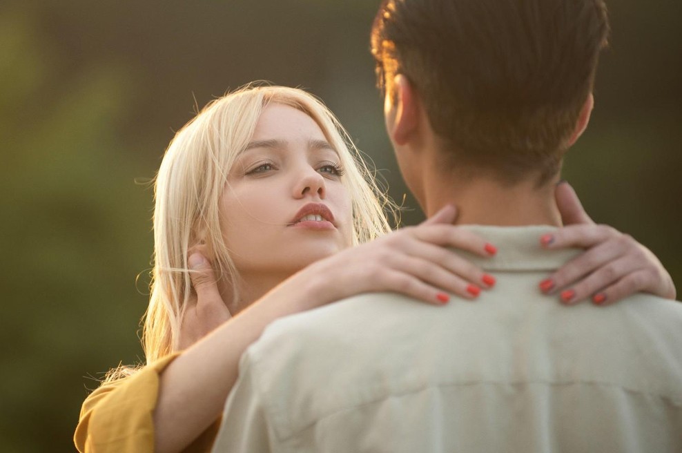 Nekdanja spremljevalka razkrila 3 glavne razloge, zakaj poročeni moški varajo (foto: profimedia)