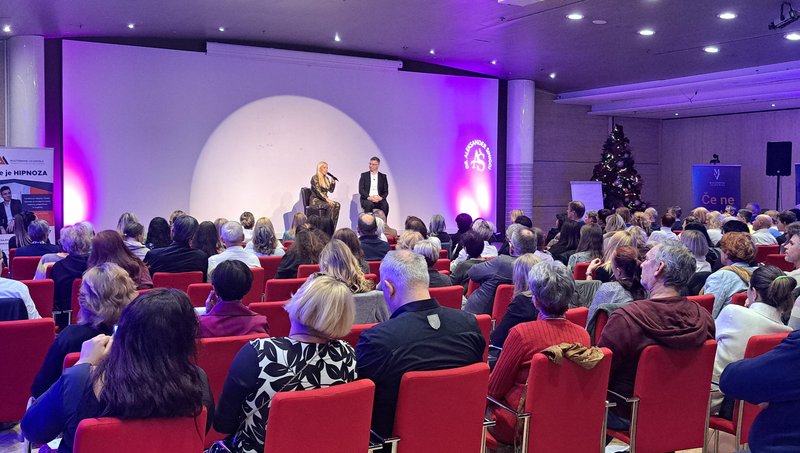 »Vem, kaj bi moral spremeniti, a se ne premaknem.« Brezplačna 4-dnevna spletna delavnica Hipno diploma razkriva, zakaj.