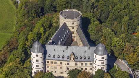 Wewelsburg: grad, kjer so duhovnost uporabili za opravičevanje zla