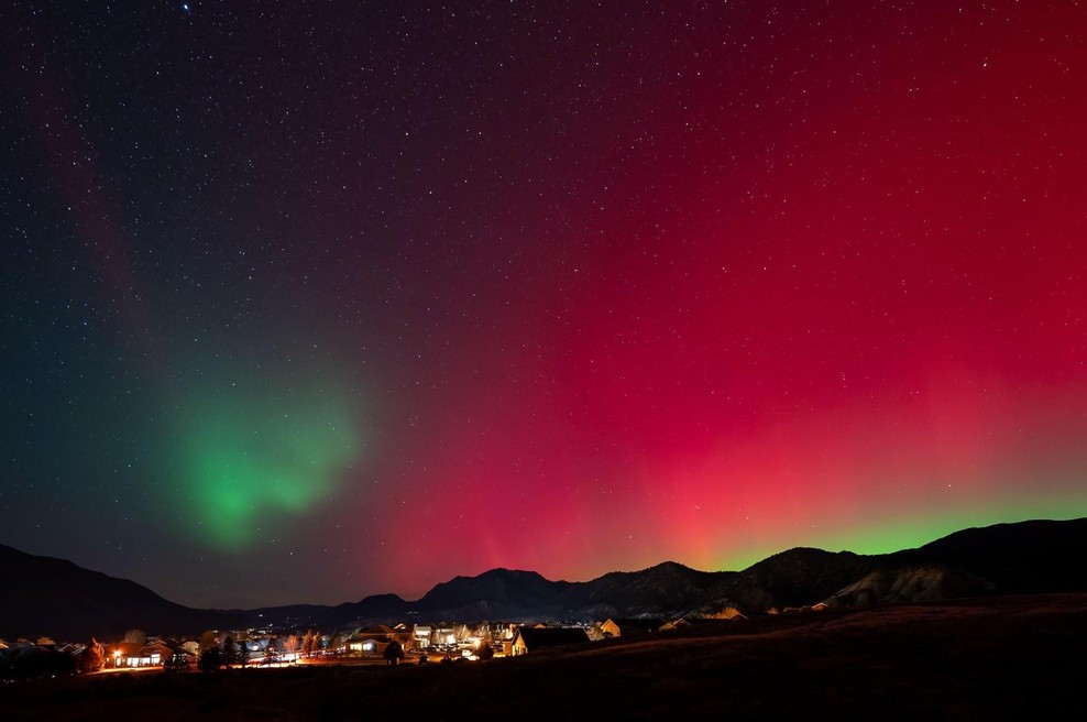 Sonce je sprostilo najmočnejšo nevihto v več kot dveh desetletjih – nočno nebo nad Slovenijo je zažarelo (foto: profimedia)