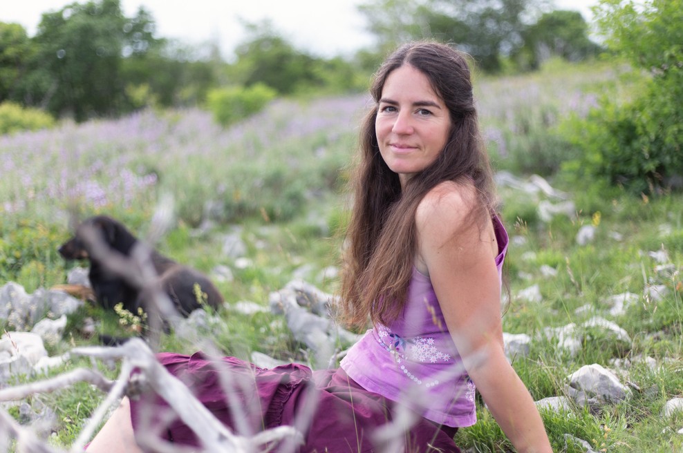 Neja Magdalenc že skoraj dve desetletji živi in dela s konji v čredi na Krasu: "Konj je ena od oblik zavesti" (foto: osebni arhiv)