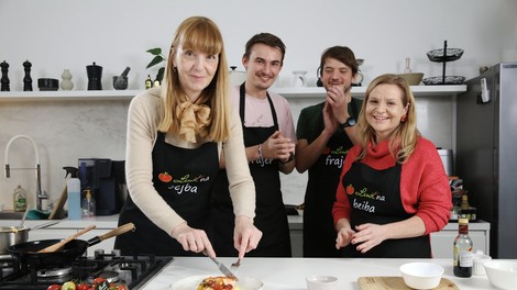 VIDEO recept: Poustvarite 2 slastni jedi po navdihu kulinaričnih vplivnežev (v obeh kraljuje češnjev paradižnik!)