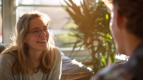Psihologinja: "Večina ljudi se ob stresu odziva kot otroci. Čustvena nezrelost je tiha epidemija."