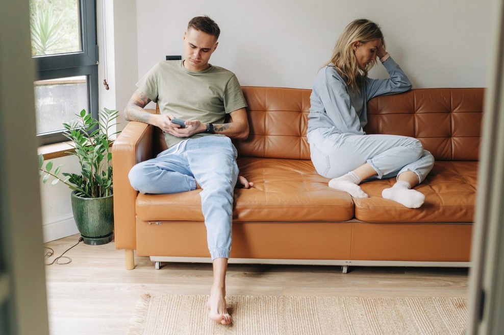 Ko ženska vara, je za to kriv izključno njen partner? Nekateri psihologi to trdijo – se strinjate? (foto: profimedia)