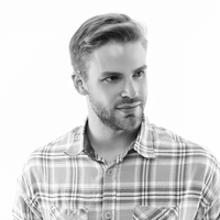 Izpoved Slovenca, ki je odraščal ob narcističnih starših: "Navzven smo bili popolna družina, a resnica je bila daleč od tega"