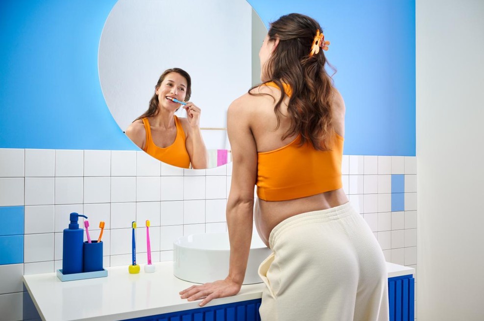 Ritual jutranje čuječnosti: Zakaj je ščetkanje zob lahko vaša prva meditacija dneva? (foto: Curaprox)