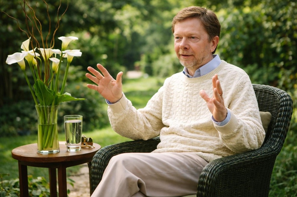 Eckhart Tolle: "Ego potrebuje svoje sovražnike." (foto: Profimedia + AI)