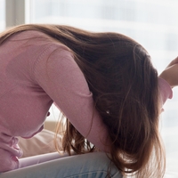 Ljudje, ki so v neizpolnjujočih razmerjih, na skrivaj počnejo teh 10 stvari