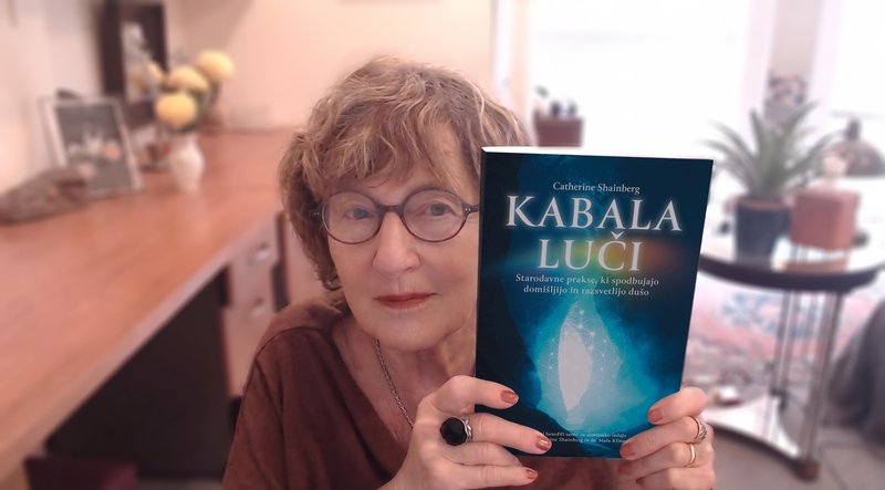 MODRI SANJAJO VES ČAS: Dr. Catherine Shainberg o moči podob