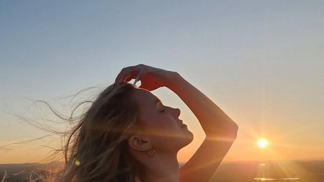 ženska sonce žarek