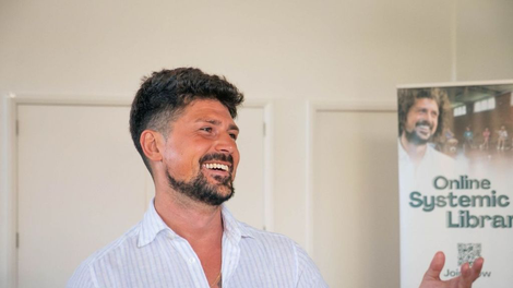 Tiziano Sguerso na Bledu: Jezik Duše za razkrivanje skritih dinamik