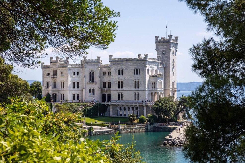 Je ta prelep grad preklet? Verjetno ste ga že obiskali (foto: profimedia)