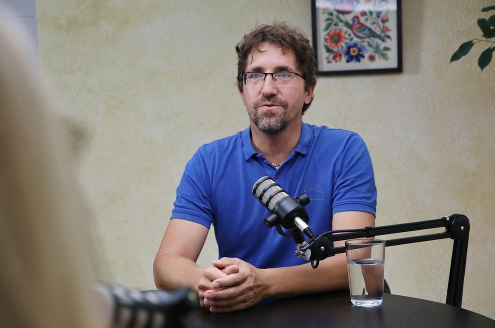 Dr. Boštjan Čampa o tem, kaj pomeni zares stati nekomu ob strani: "Lahko sem ob tebi, ko ti je težko, ne da bi kolapsiral skupaj s tabo." (foto: Aleksandra Saša Prelesnik)