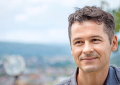 Klemen Mihelič o moči uma: "Videti spremembe v zdravju, počutju in miru me je prepričalo, da gre za nekaj posebnega."