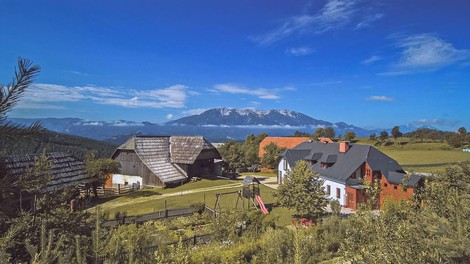 48 ur na Koroškem: Dva dni med domačo hrano, naravo in razgledi na Ekološki turistični kmetiji Mikl
