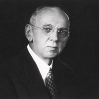 "Speči prerok" Edgar Cayce je videl prihodnost: Se je teh 7 napovedi že začelo uresničevati?