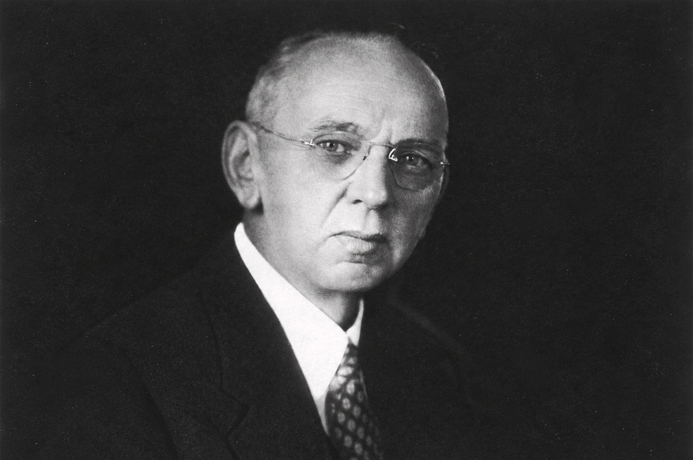 "Speči prerok" Edgar Cayce je videl prihodnost: Se je teh 7 napovedi že začelo uresničevati? (foto: Profimedia)