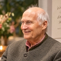 Bert Hellinger: “S pomočjo družinske postavitve dobimo sliko tega, kar se dogaja v družini”