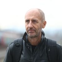 Esad Babačić: "Človek je krut, ko se mu zazdi, da zaostaja za drugimi"