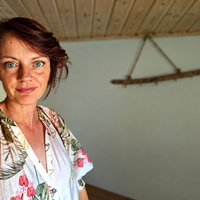 Mislila sem, da umiram. Strah pred smrtjo pa mi je rešil življenje (zapis prostovoljke v hospicu)