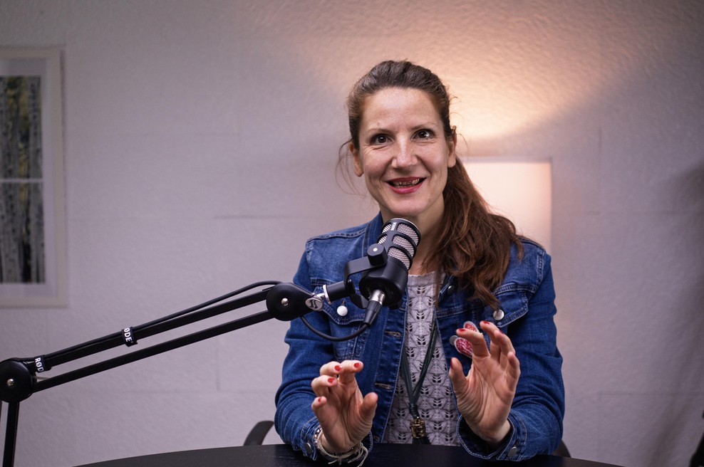 Andreja Cepuš: "Vse je postalo transakcija. Tudi naši odnosi." (Sensa podkast V sozvočju) (foto: Danijel Čančarevič)
