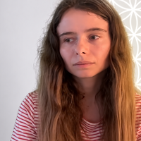 Švicarska "čudežna deklica" Christina von Dreien: Kaj nas čaka do konca leta 2026?